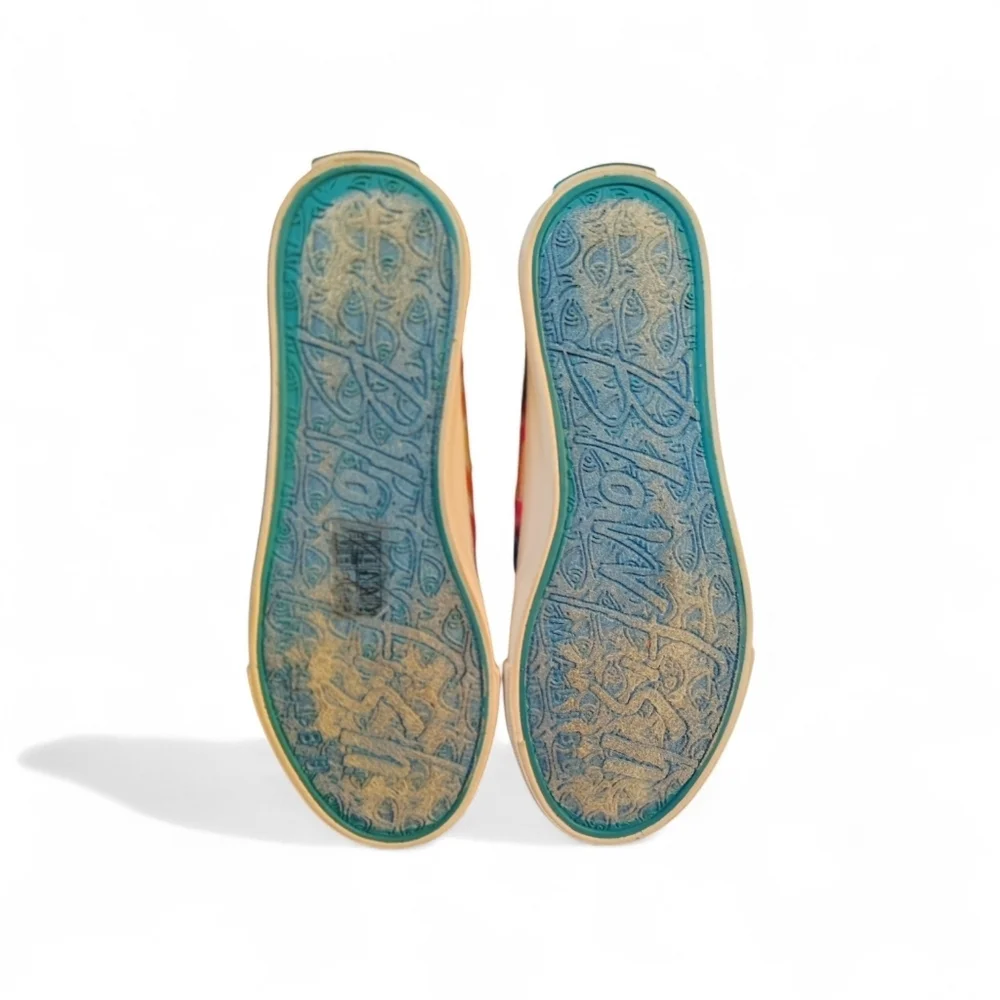 Blowfish Malibu Play slip-on canvas sneakers 8.5 Size - Picture 3 of 4